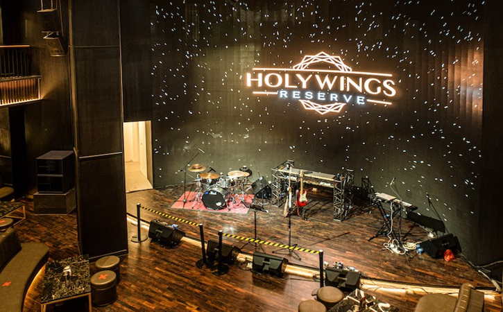 1656148074897766.jpg holywings.jpg