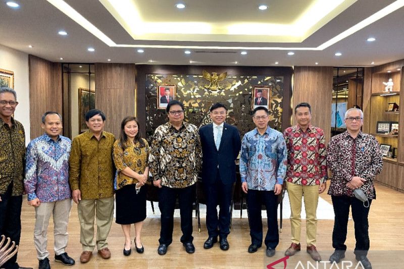 1656173937744262.jpg Menko Perekonomian bersama PT Vale bahas proyek smelter Pomalaa.jpg