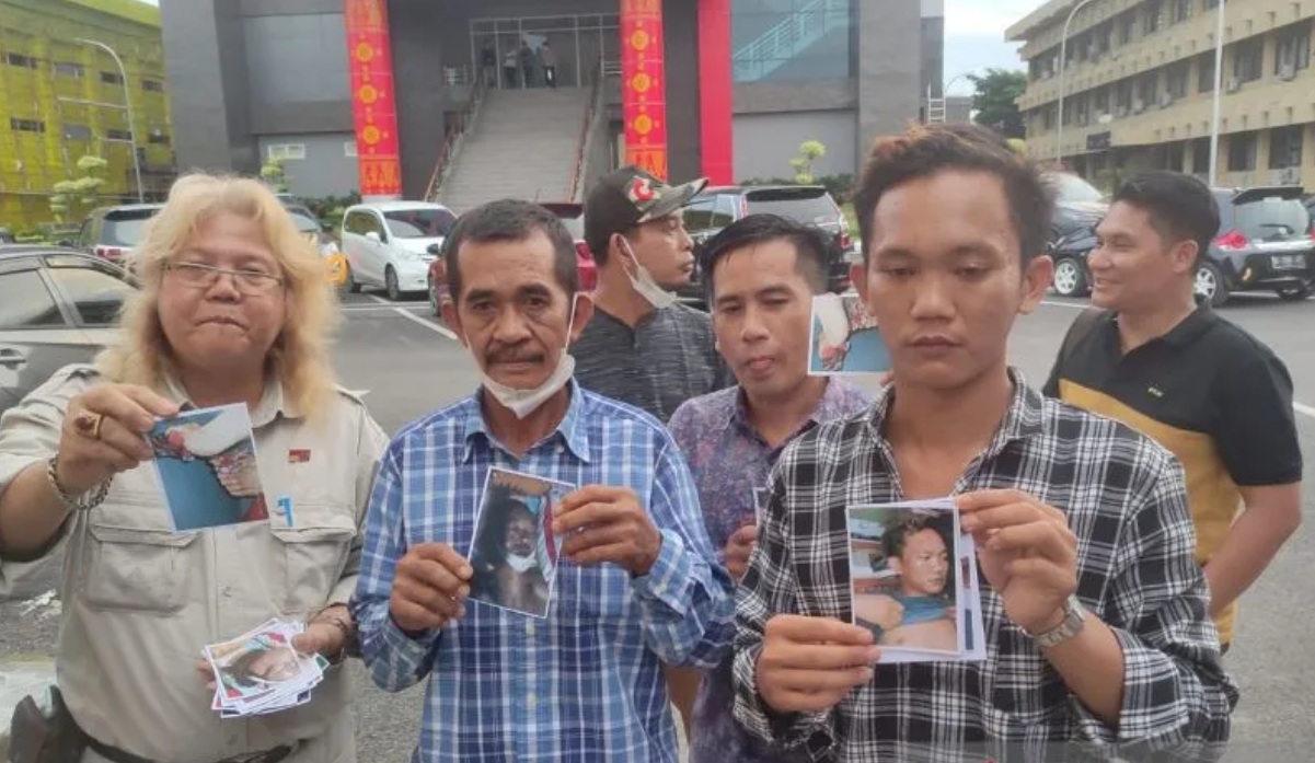 南苏门答腊省恩巴特-拉网县一囚犯惨死在监狱 家属称是被警察打死的