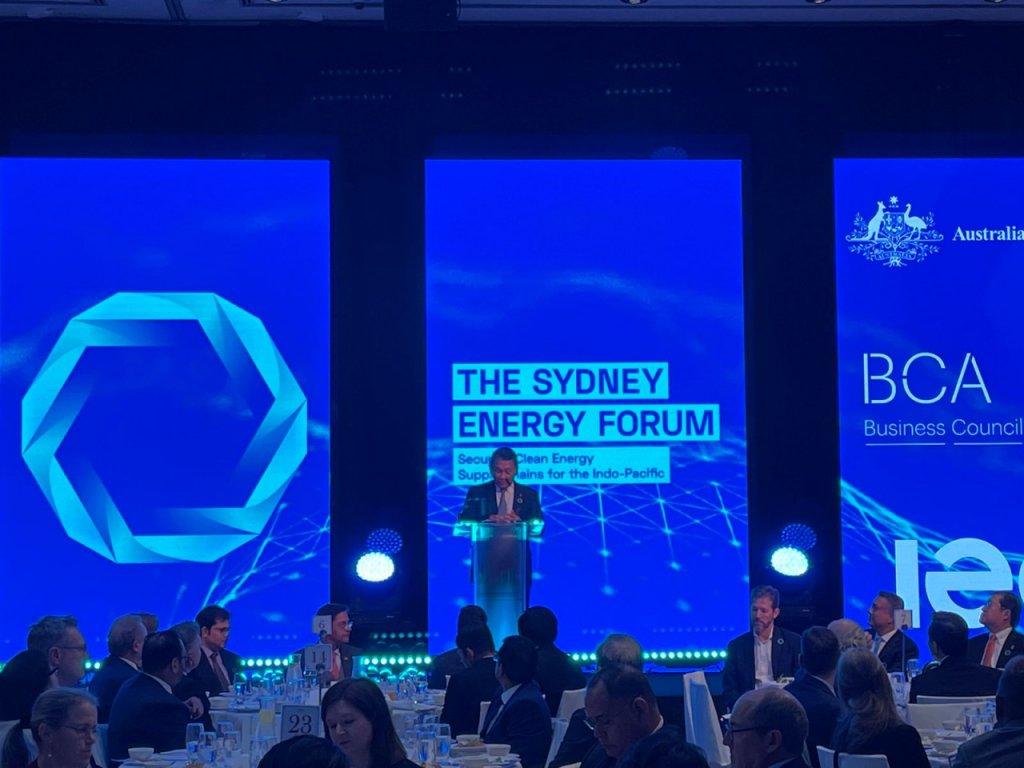 1657698163141418.jpeg Bertemu mitra Australia, Menteri ESDM bahas teknologi energi bersih.jpeg