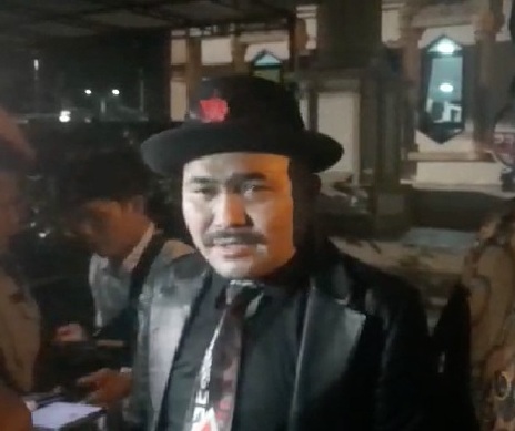 名字被无端牵连 约书亚家属律师被钟万学警告要求道歉