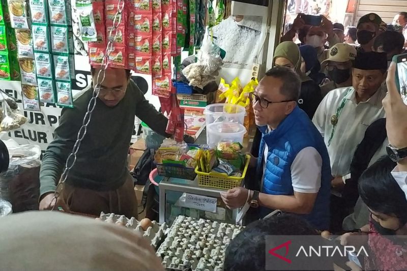 1658835201734802.jpeg Mendag rumuskan aturan guna wajibkan mini market pasok ke warung.jpeg