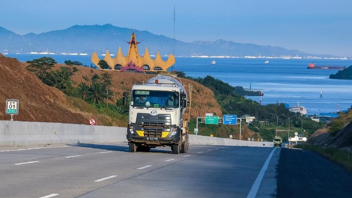 1664545470270599.jpeg Hutama Karya kantongi komitmen INA divestasi tiga ruas tol.jpeg