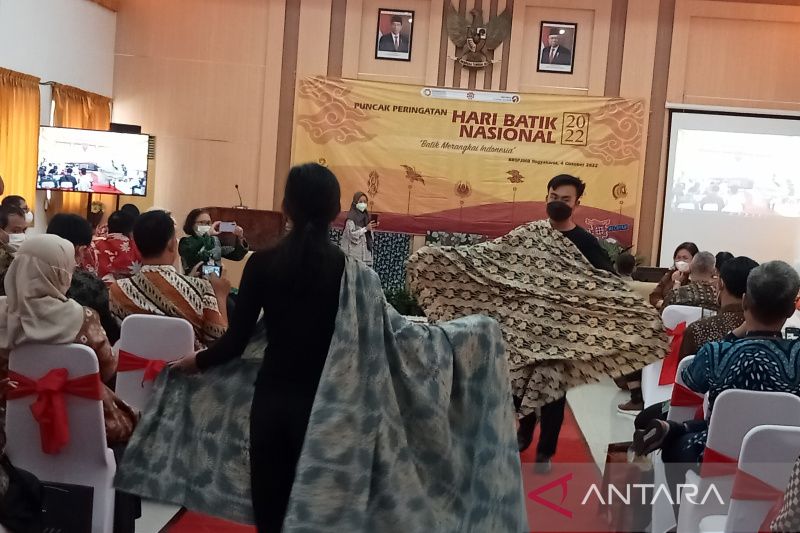 1664978265586334.jpg Kemenperin sebut ekspor batik semester I capai 27,42 juta dolar AS.jpg