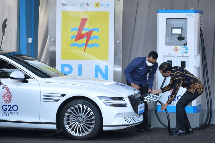 1654492083570037.jpg PLN bangun puluhan stasiun pengisian mobil listrik di destinasi wisata.jpg